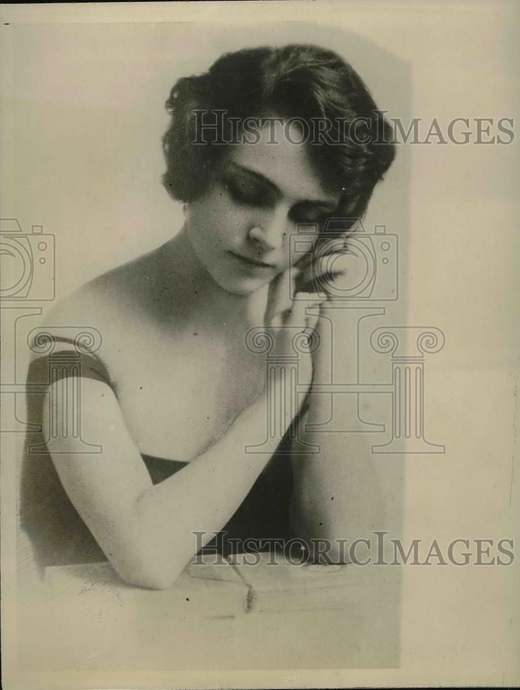 1926 Press Photo Donn Cora Caeteni Daughter of Floretine Beauty - Historic Images