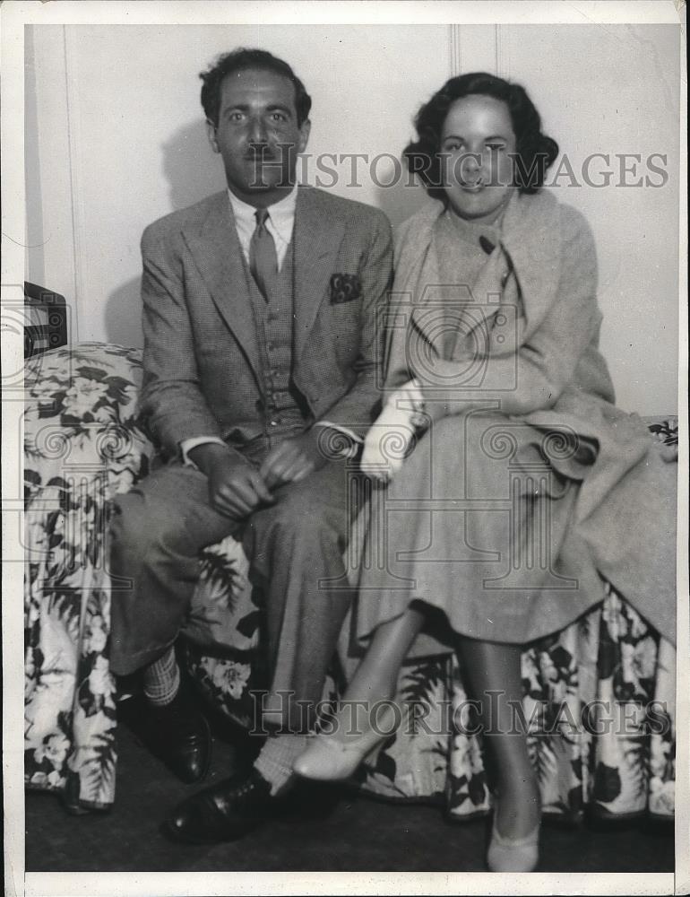 1933 Press Photo honeymoon photo of heir Gilbert Kahn & Sara Jane Heliker - Historic Images