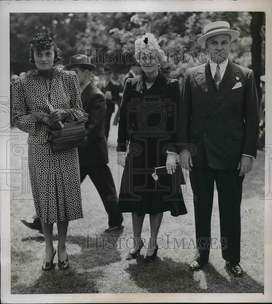 1939 Press Photo Mrs James Russell Lowell, Mrs Frederic Clark & Frederic Clark - Historic Images