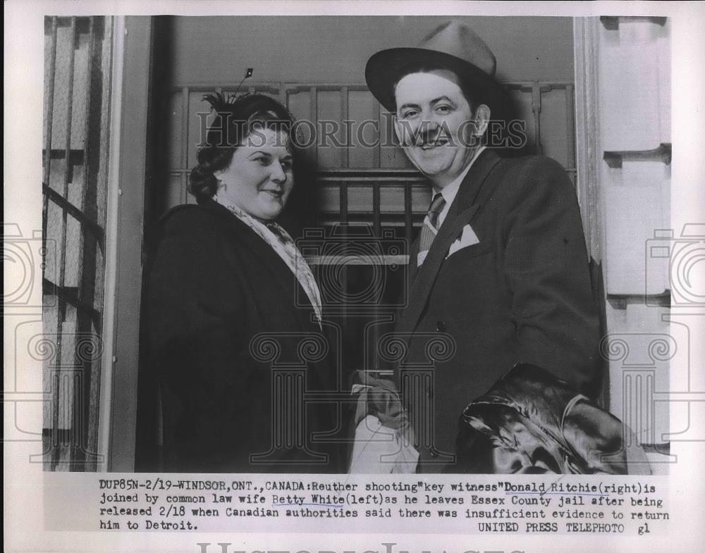 1954 Press Photo Reuther Shooting Witness Donald Ritchie With Wife - Historic Images