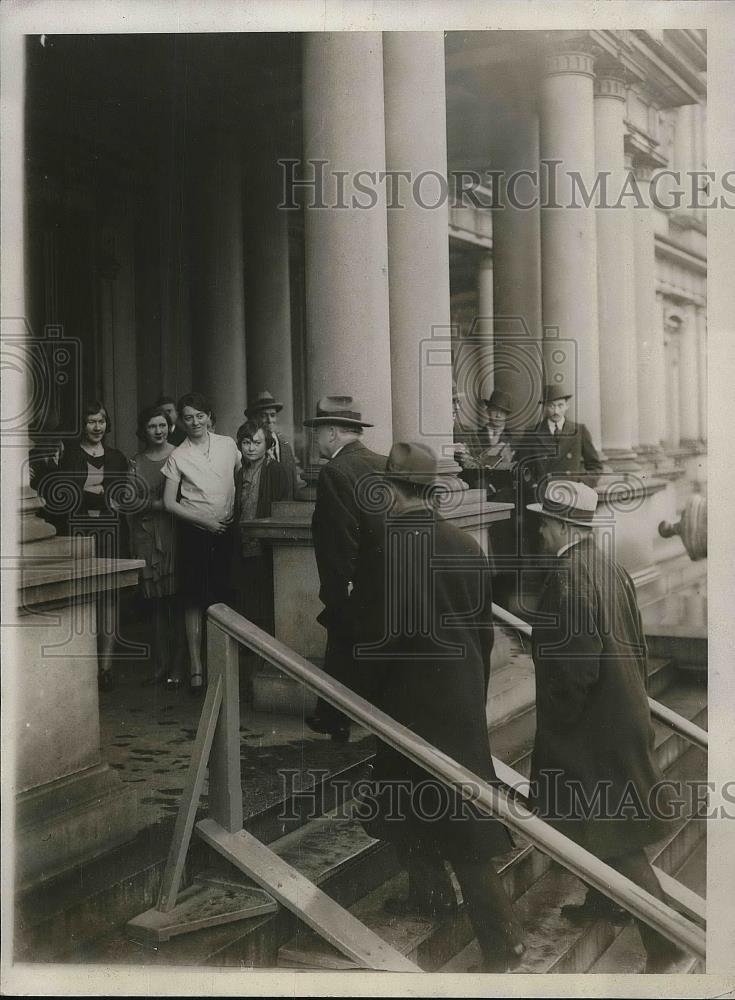 1930 Press Photo President Hoover arriving at the War Department Building - Historic Images