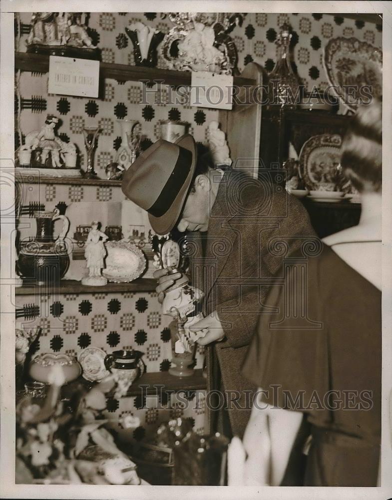 1938 Press Photo Antique Figurines, Vases, Plates - Historic Images