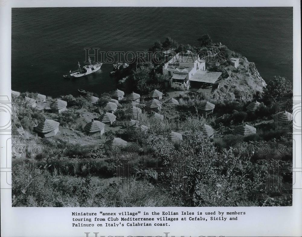 Press Photo &quot;Annex Village&quot; In Italy - Historic Images