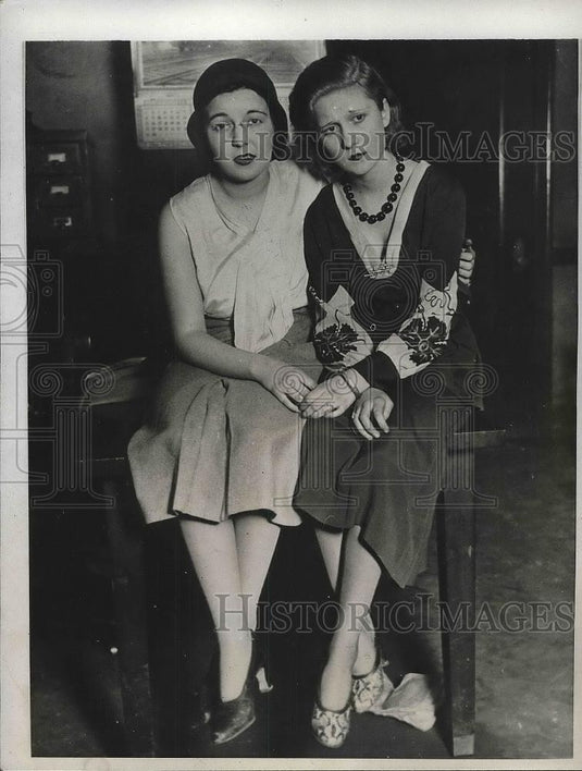 1931 Press Photo Marcella Joyce & Dorothy Evans held w/ 4 men seized as members - Historic Images