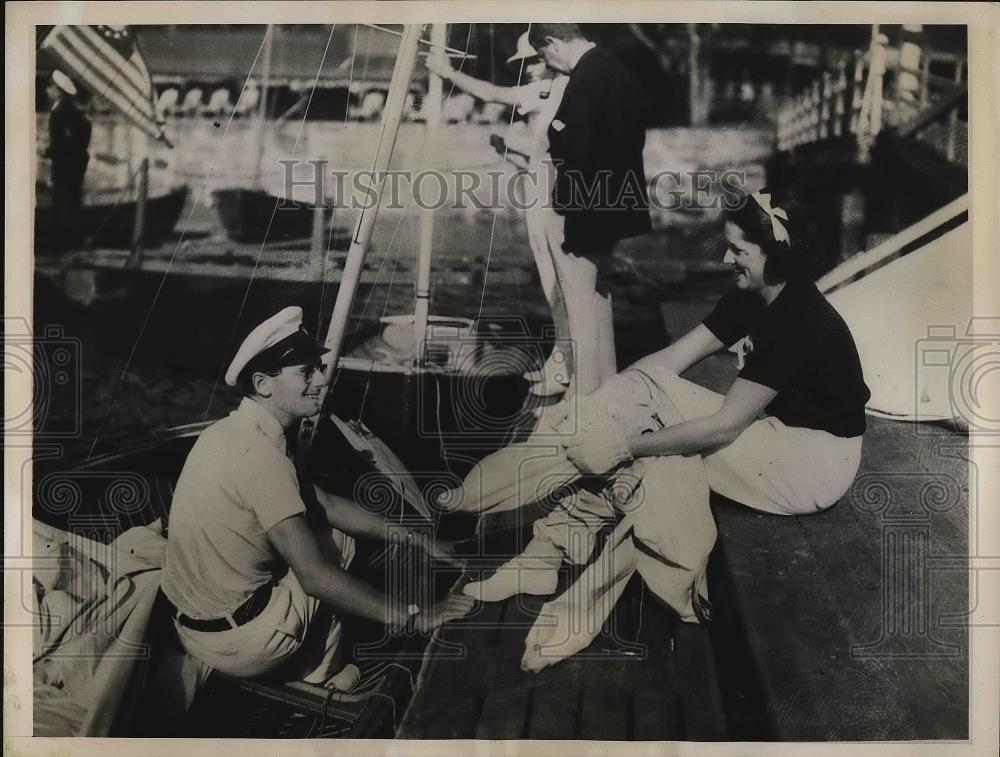 1935 Press Photo Mr. and Mrs. Colin Ratsey in International Dinghy Race - Historic Images