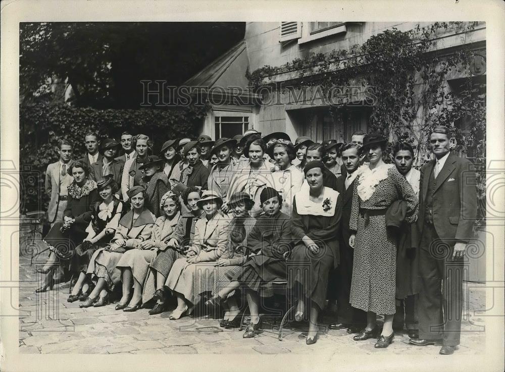 1934 Press Photo American arrive in Paris to learn French. - Historic Images