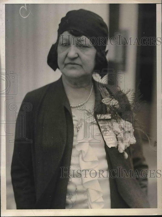 1930 Press Photo Deep Sea Diver Margaret Campbell Goodman Outside White House - Historic Images