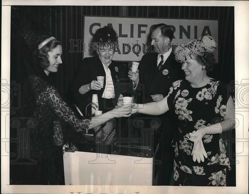 1948 Press Photo California Delegates at Headquarters - Historic Images