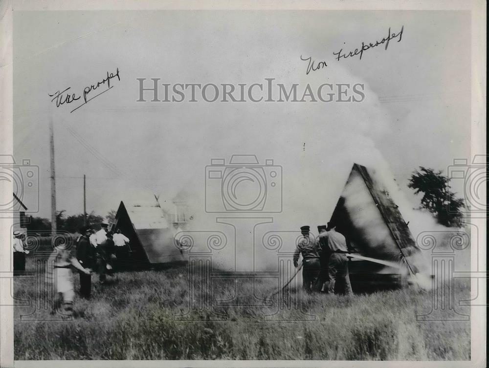 1937 Press Photo New Fireproofing Mixture Demonstrated On Huts In Detroit - Historic Images