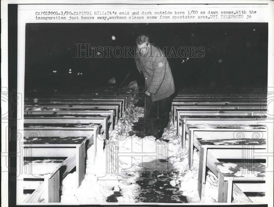 1961 Press Photo Capitol Hill Workman Clears Snow - Historic Images