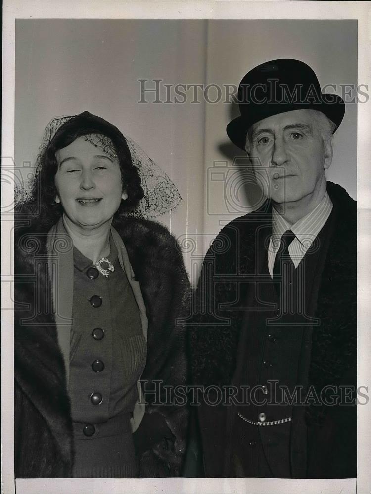 Lord & Lady Sackville Of London Arrive In New York 1938 Vintage Press ...