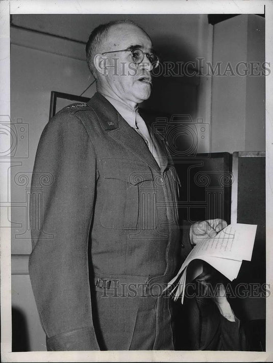 1946 Press Photo General Omar. Bradley - Historic Images