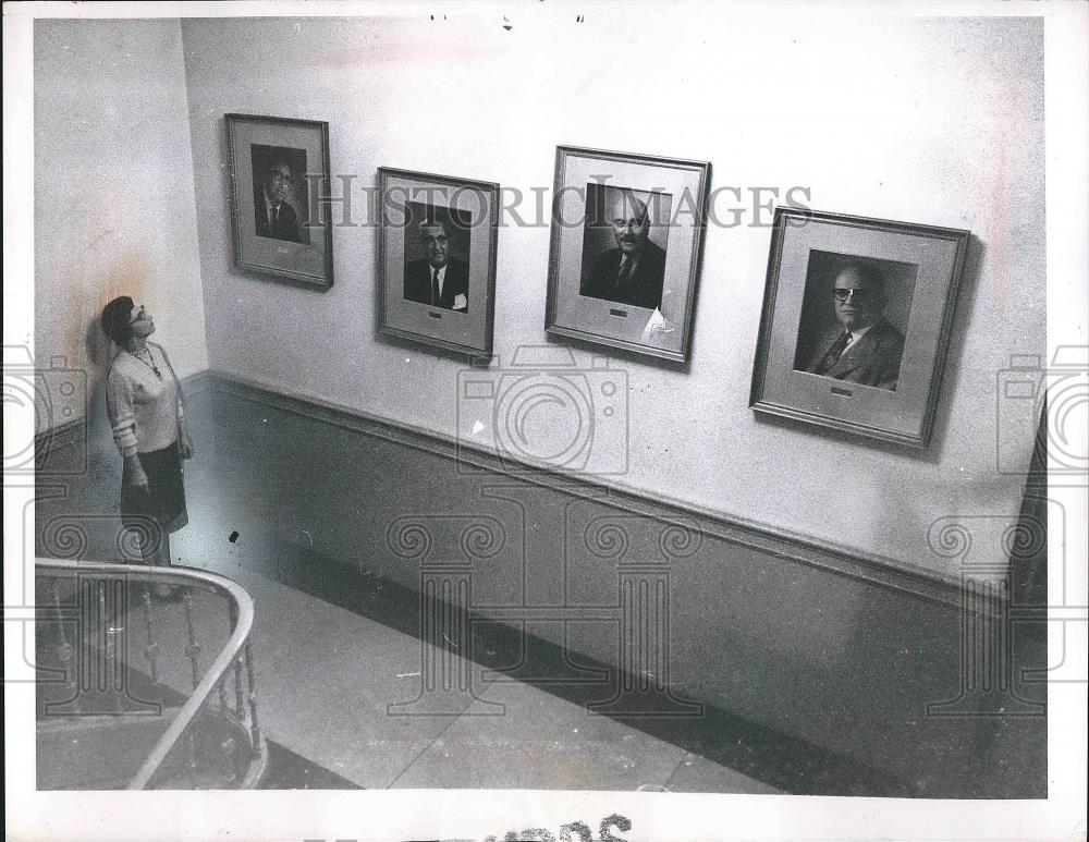 1964 Press Photo Photographs in main stairway in City Hall, Shaker Heights - Historic Images