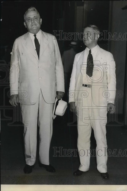 1935 Press Photo Colonel John Sullivan & US Marshal - Historic Images