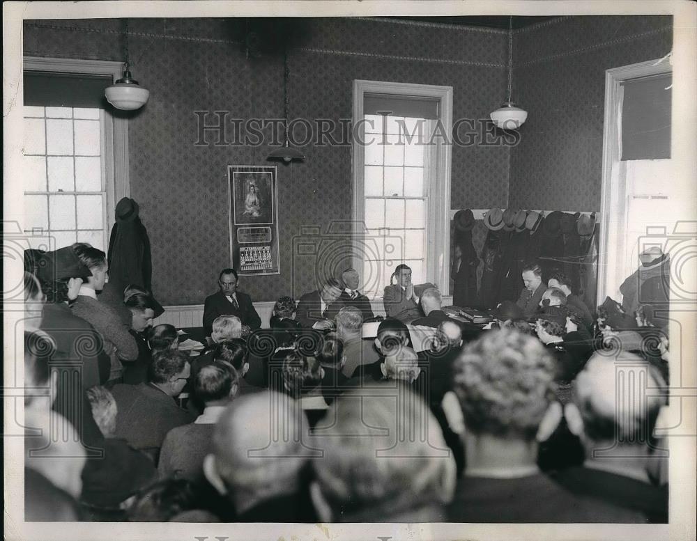 1937 Press Photo NJ Police Chief Russel Hilbert on Trial for Being Illiterate - Historic Images