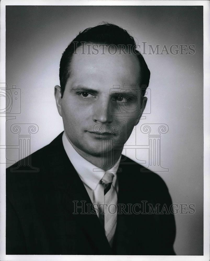 1953 Press Photo James T. Kenny posing for photo - neb19015 - Historic Images