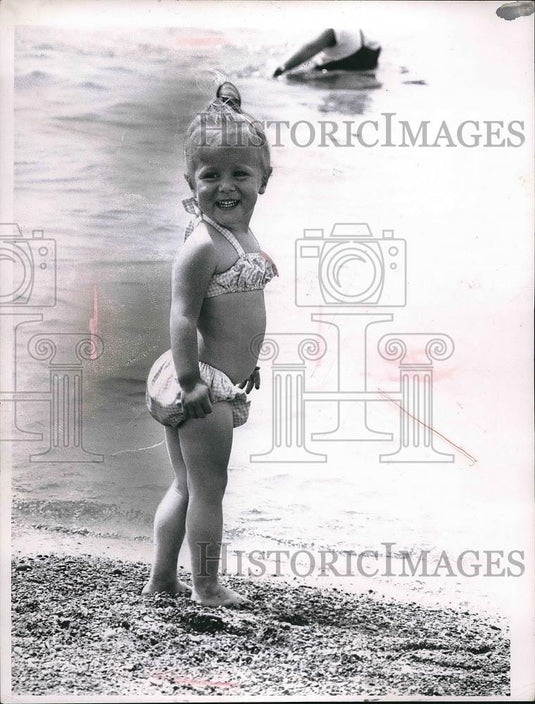 1964 Press Photo Child Patty Ann Just at Headland Beach State Park - nea97842 - Historic Images