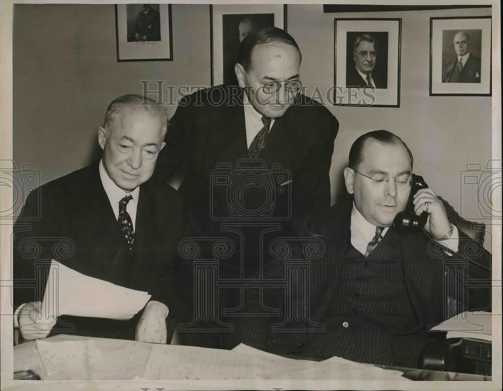 1938 Press Photo Chris Sullivan, Sydney Bernstein, Bert Stand, Election Returns - Historic Images