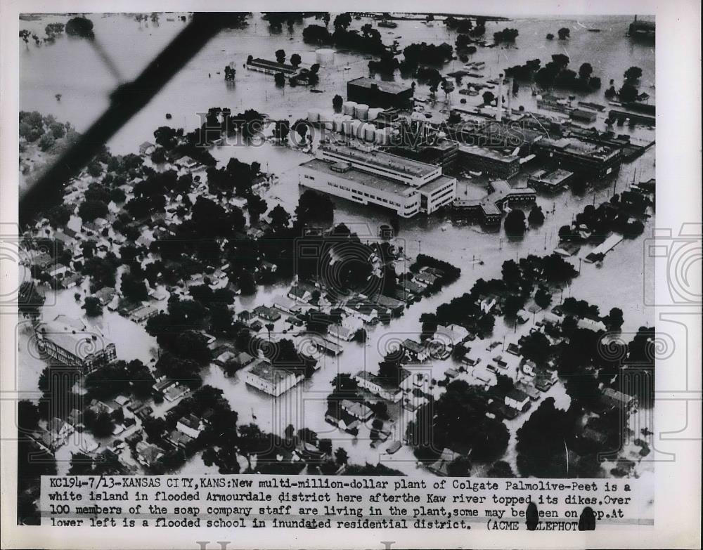 1951 Press Photo Flooded Palmolive Plant in Kansas - neb12565 - Historic Images