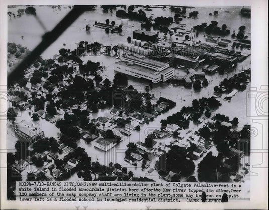 1951 Press Photo Flooded Palmolive Plant in Kansas - neb12565 - Historic Images