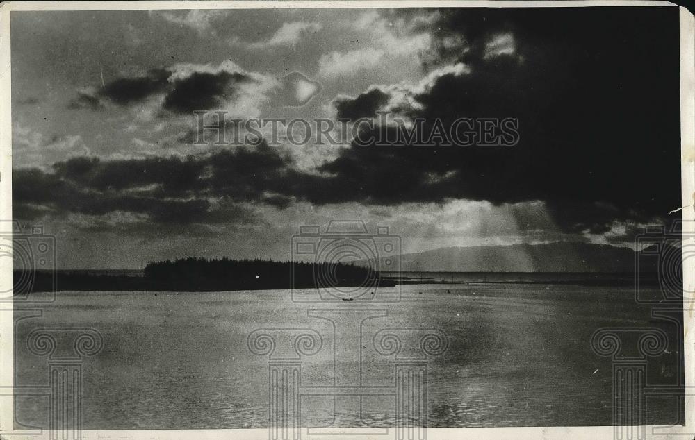 1931 Press Photo Hawaiian Shoreline at Sunset - Historic Images