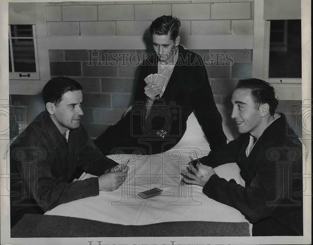 1942 Press Photo Emil Zeleznik, William Frazier, Dominuh Louise - Historic Images