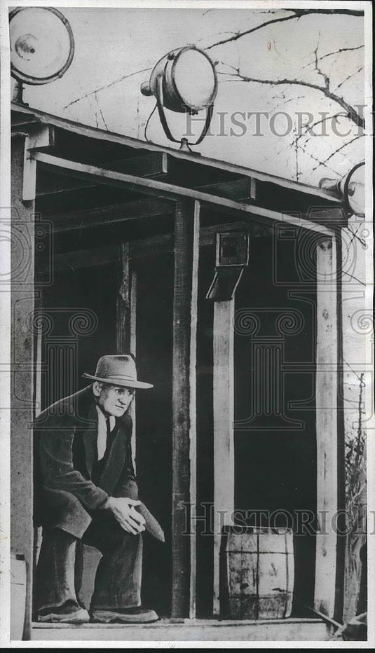 1945 Press Photo Morgan lewis Charles Lewis Vigil Pittsburgh - Historic Images