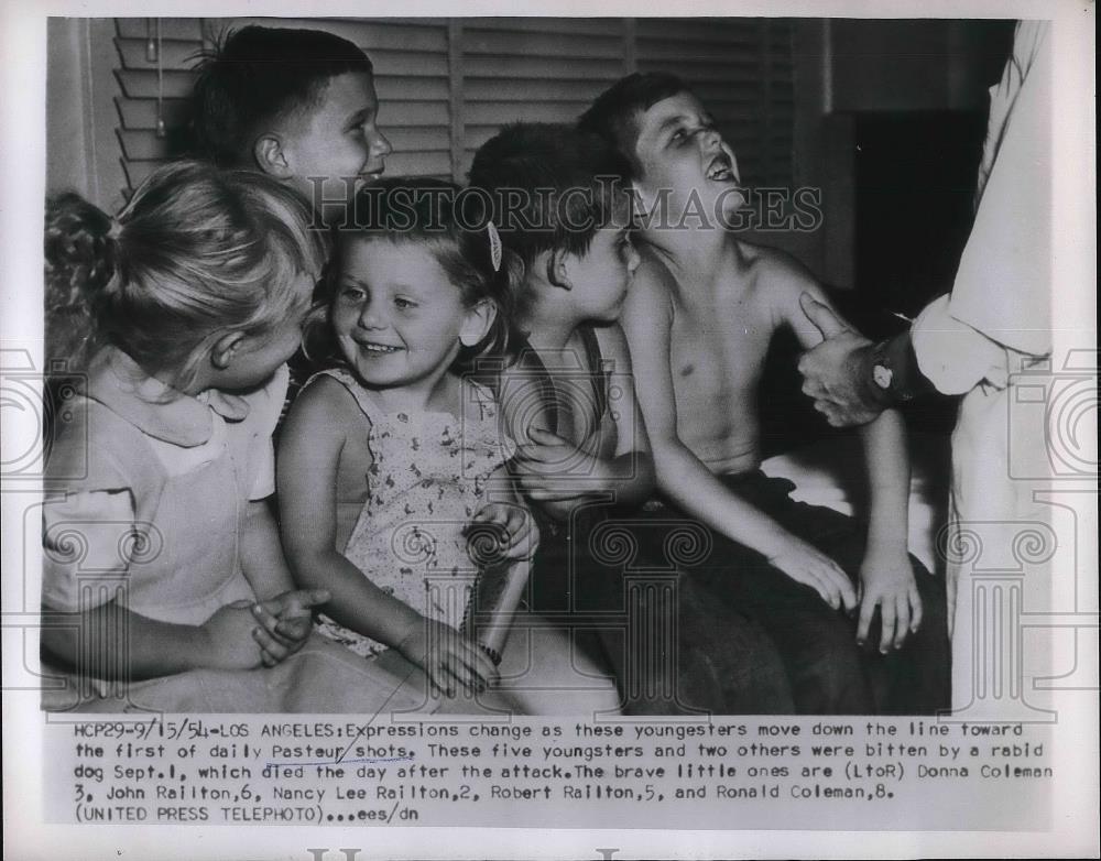 1954 Press Photo Los Angeles Pasteur Ronald Coleman Child Bit By Rabid Dog - Historic Images