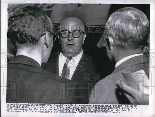 1955 Press Photo Republican National Chairman Leonard Hall Talks To Reporters - Historic Images