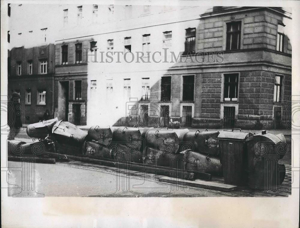 1934 Press Photo Barricades Formed by Viennese Socialists During Civil War - Historic Images