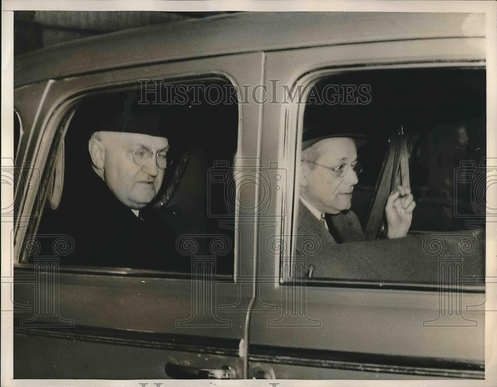 1940 Press Photo Former Judge Martin T. Manton, Marshal Le Lowenthal Convict - Historic Images