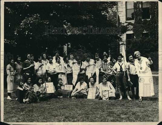 1923 Press Photo Class of Nature Studies for Girls at Bryn Mawr College - Historic Images