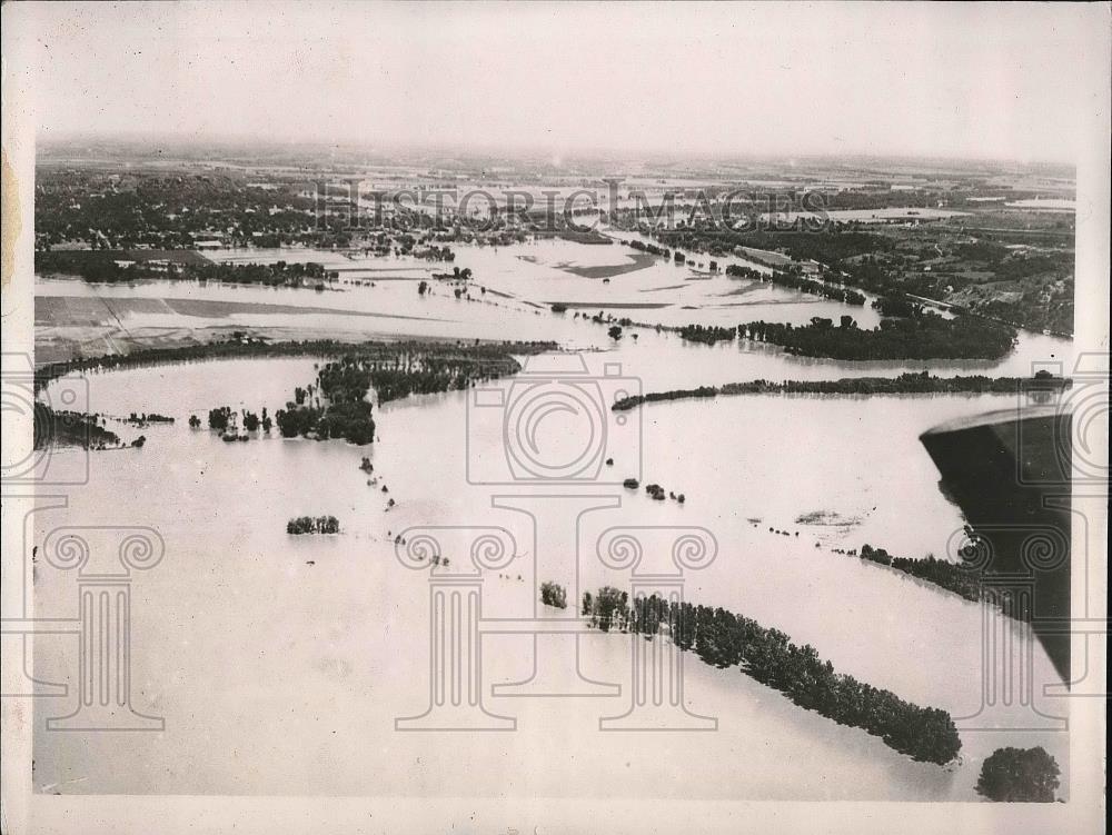 1935 Press Photo Kansas City Area Suffers Flooding - nea99918 - Historic Images