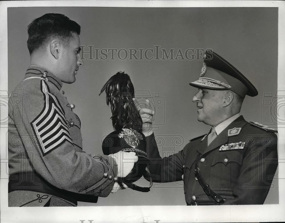 1950 Press Photo Lt. Gen. Victor Jaime Majo Chief Of General Staff &amp; John Murphy - Historic Images