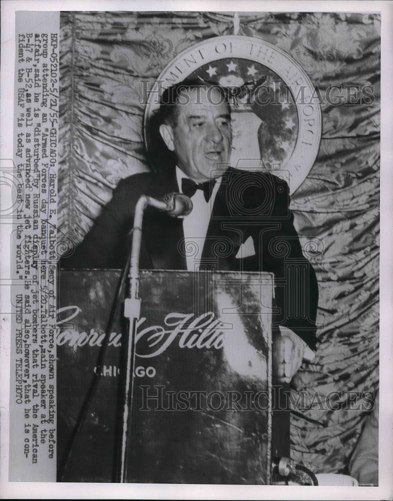 1955 Press Photo Air Force Secretary Harold Talbott attending Armed Forces day - Historic Images