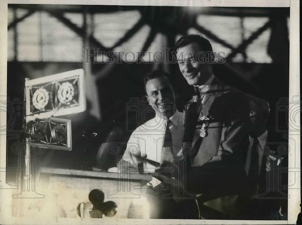 1928 Press Photo Dapper Johnny Walker at Democratic Convention - Historic Images