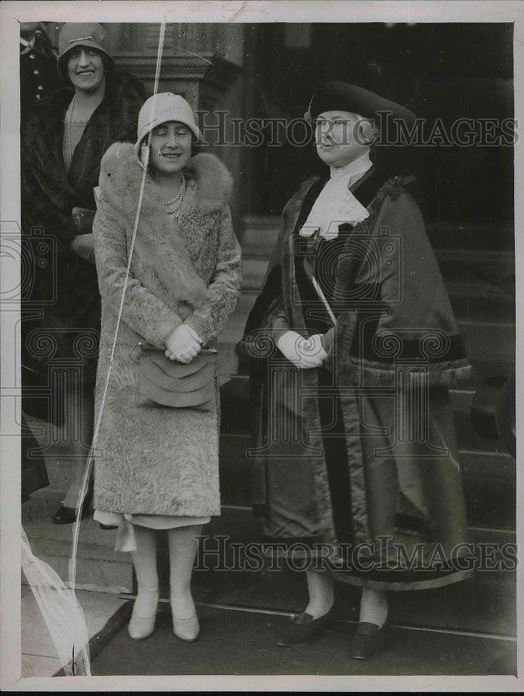 1929 Press Photo Duchess Of York With Deputy Mayor Hudson - Historic Images