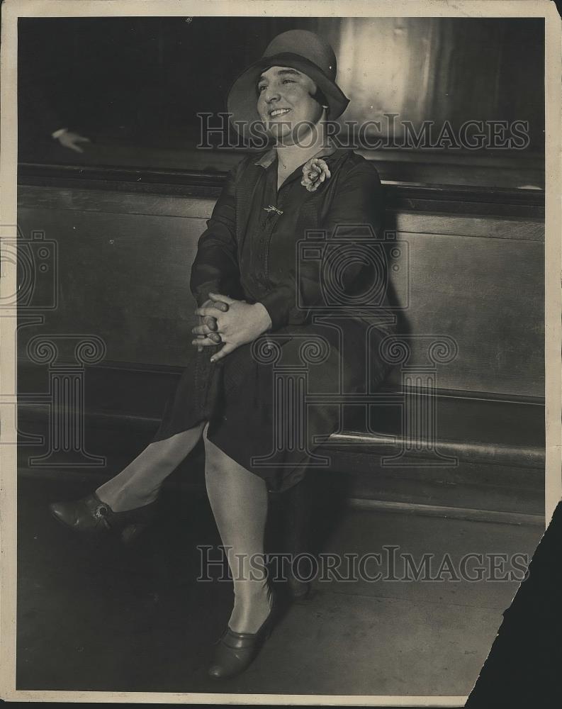 1926 Press Photo Mrs. Sadie Horwitz after she caught her husband cheating. - Historic Images