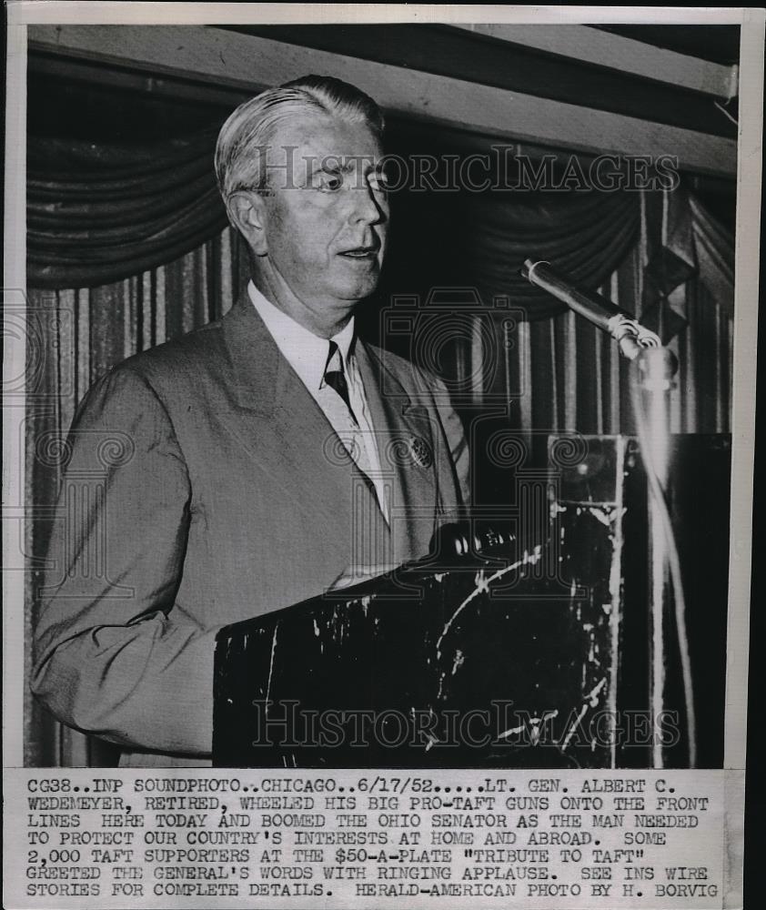 1952 Press Photo Lt Gen Alabert Wedemeyer Speaks Pro-Taft Dinner Chicago IL - Historic Images