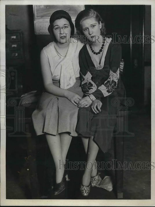 1931 Press Photo Marcella Royce & Dorothy Evans Held At Police Station - Historic Images