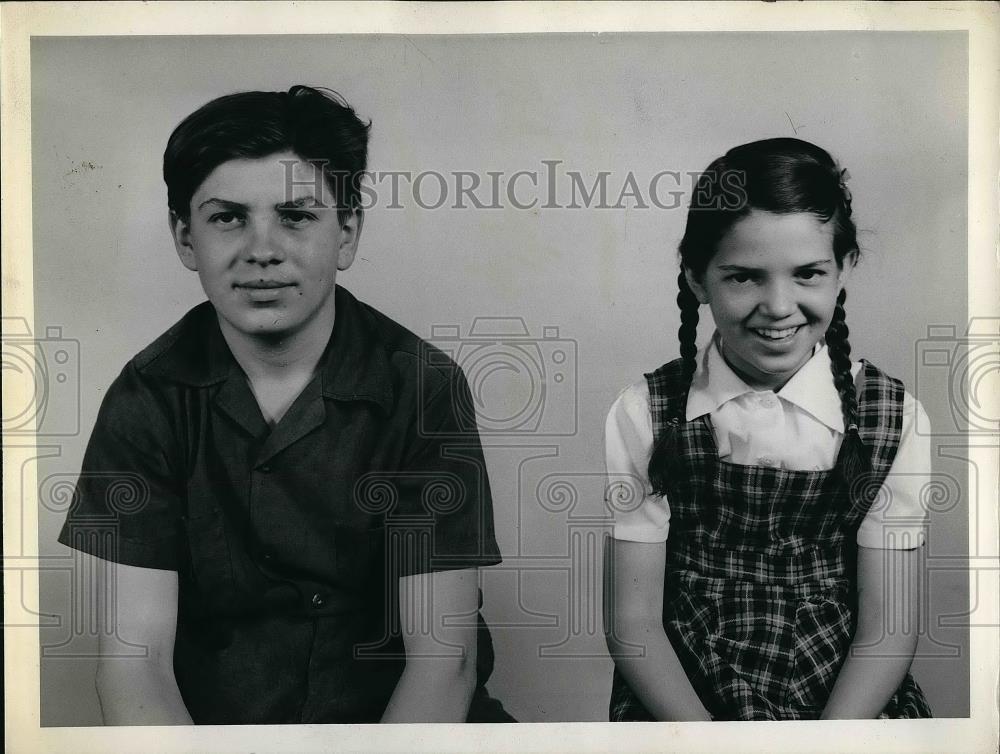 1941 Press Photo Students William Zander And Jean Gaetanis - neb14736 - Historic Images