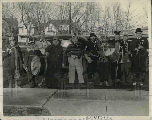 1939 Press Photo Owen Newly Elected Legislature with Hillbilly band - Historic Images