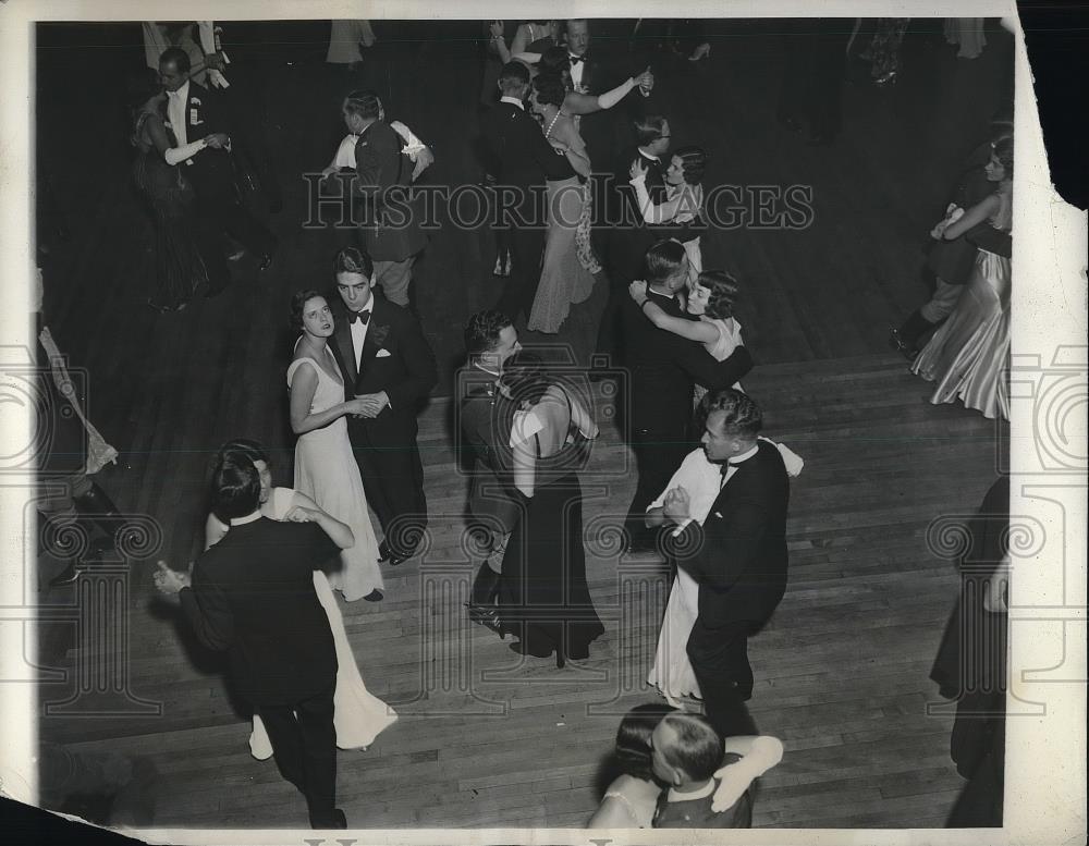 1932 Press Photo Waldorf Astoria Hotel Convention Medical Society New York - Historic Images