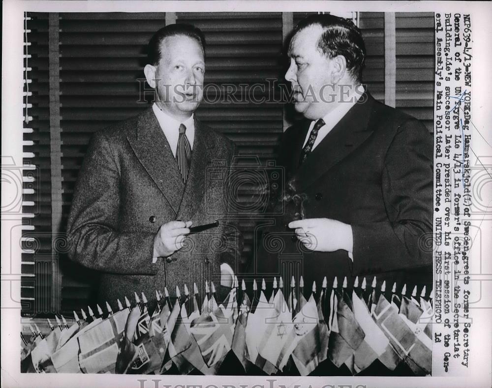 1953 Press Photo Dag Hammarskjold Greets Former Sec. Gen. UN Trygve Lie - Historic Images