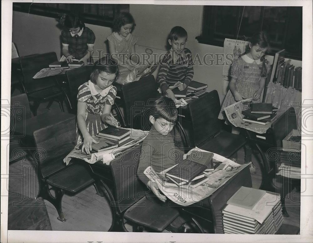 1939 Press Photo Toledo Students Sitting at their Desks - neb17513 - Historic Images