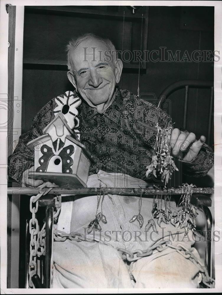 1962 Press Photo Charlie Zink, Whittler at Age 91 - neb14926 - Historic Images