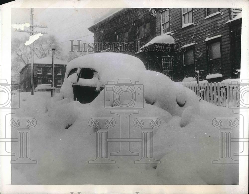 1943 Press Photo Frozen over car in Albany NY - Historic Images