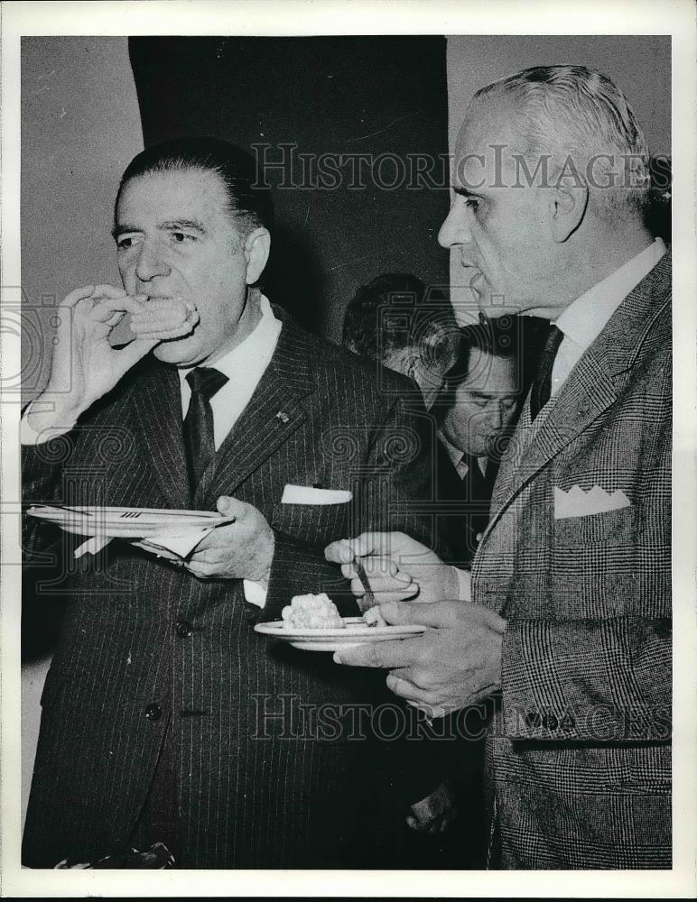 1964 Press Photo Peru&#39;s President Fernando Belaunde Terry, Roberto Pettinato - Historic Images