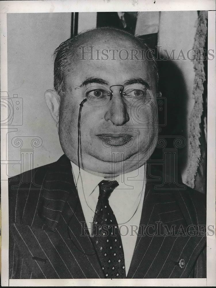 1947 Press Photo District Court Justice Alexander Hotlzoff - Historic Images