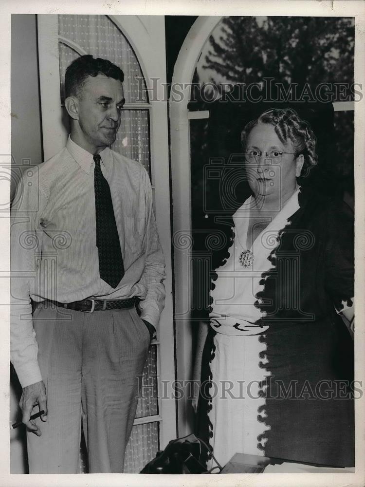 1939 Press Photo Herbert Mooney and Mrs Margnente Reilley - Historic Images